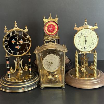LOT 651: Anniversary Clock Collection