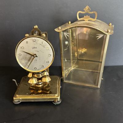 LOT 651: Anniversary Clock Collection