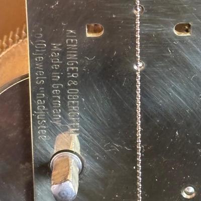 LOT 651: Anniversary Clock Collection