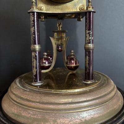 LOT 651: Anniversary Clock Collection