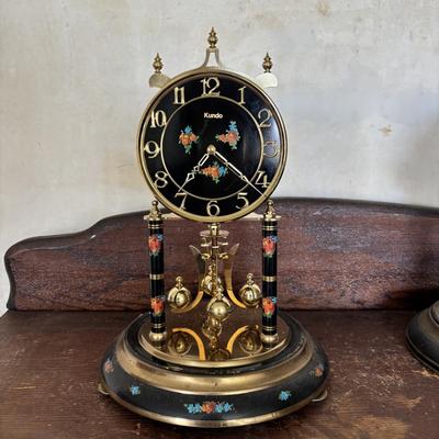 LOT 353 Anniversary Clock Collection: Kundo & Schaltz