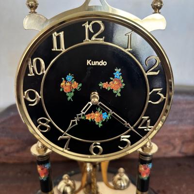 LOT 353 Anniversary Clock Collection: Kundo & Schaltz