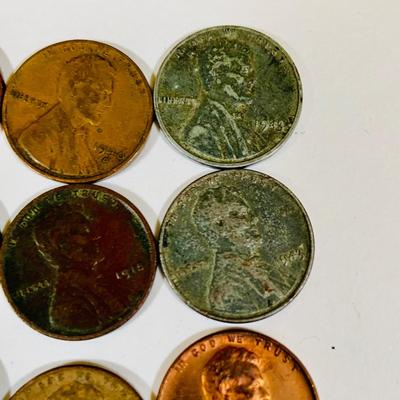 LOT 656: Reproduction and Novelty Currency and Wheat Back Pennies, a Coin Collection Birthday Card and More