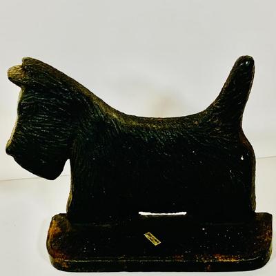 LOT 657: Cast Iron Scotty Dog Book End and a Vintage Scotty Dog Tie Rack
