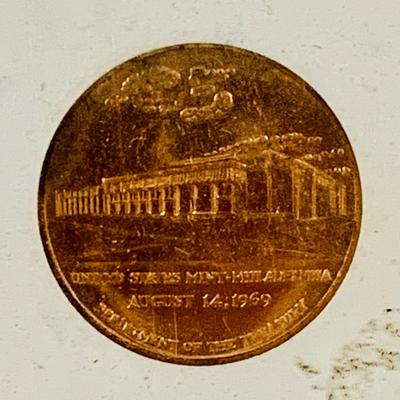 LOT 658: Tin Box Banks, 1969 First Issue Philadelphia Mint Opening Medal and Bronze Eisenhower Medal