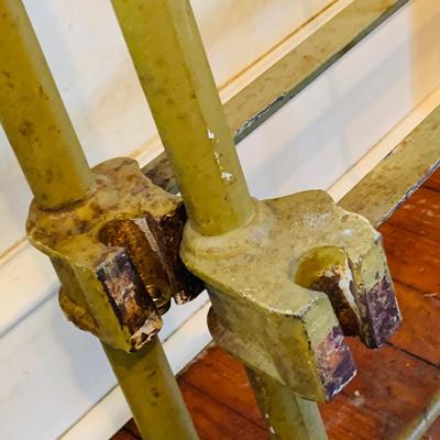 LOT 659: Vintage/Antique Brass Bed