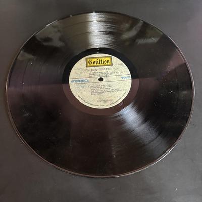 LOT 441: LP Collection: Woodstock, Woody Guthrie, Joe Cocker, Janis Joplin, Easy Rider Soundtrack & Woodstock 25th Anniversary Calendar