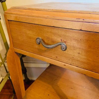 LOT 666: Three Side Tables, Three Anniversary Clocks, an Hourglass and a Lamp