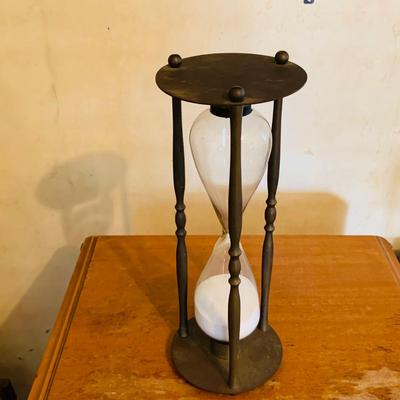 LOT 666: Three Side Tables, Three Anniversary Clocks, an Hourglass and a Lamp