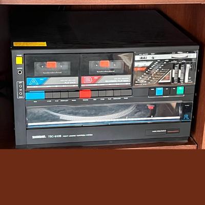 Thomas TSC-910B Turntable System w Dual Cassette Players & 2 Speakers