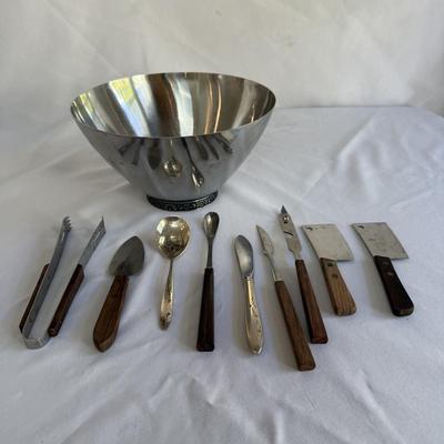 Pyrex Barbed Wire w/ Classic and MCM Serve Ware (K-BM)