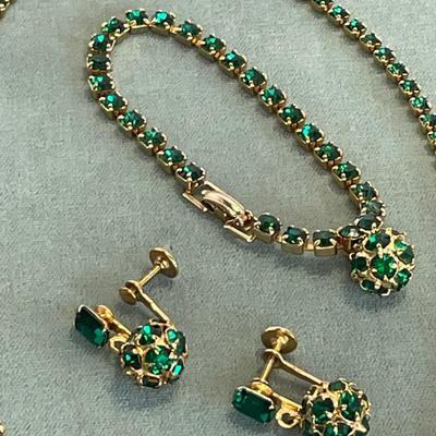 Vintage Weiss Green Rhinestone Set