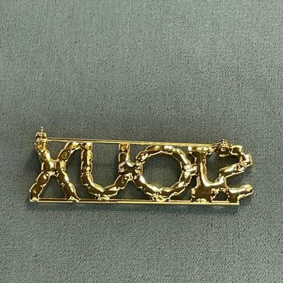 UND Sioux Rhinestone Pin
