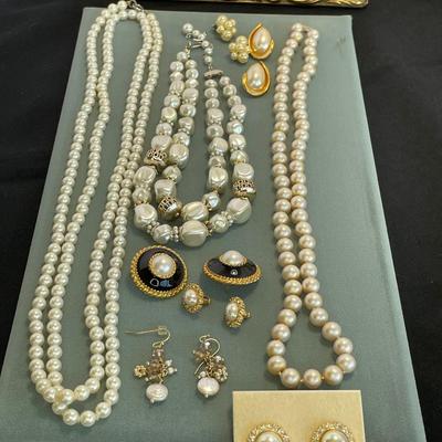 Lot of Faux Pearl Jewely