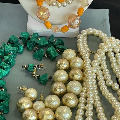 Vintage Jewelry Lot