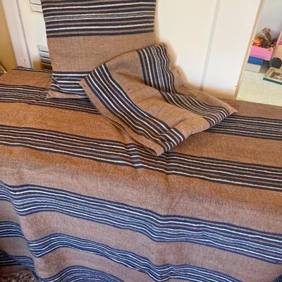 Large piece of textured fabric with with two pillow Cases