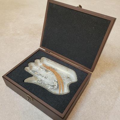 Pence-i Al-i Aba Glass Hand Talisman (LR-EL)
