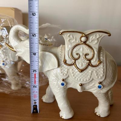 Fenton Glass, Lenox, Porcelain Figurine Collectibles Lot