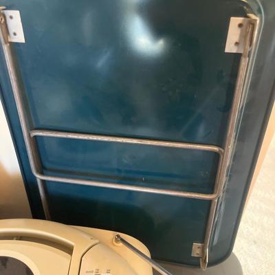 Boombox & lap trays