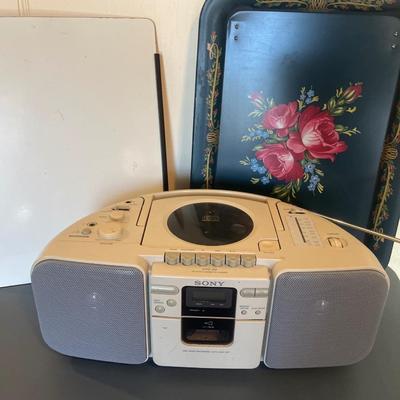 Boombox & lap trays