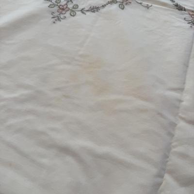 Embroidered Table Linens (K-BM)