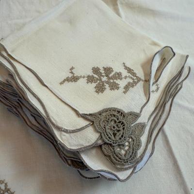 Embroidered Table Linens (K-BM)