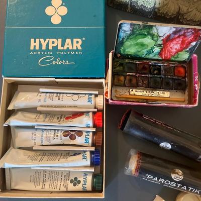 Art supplies