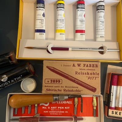 Art supplies