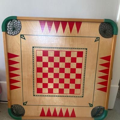 Carom board