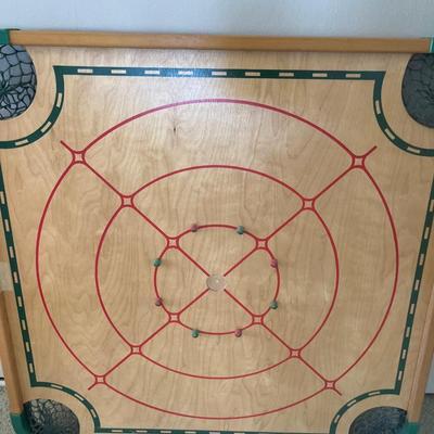 Carom board