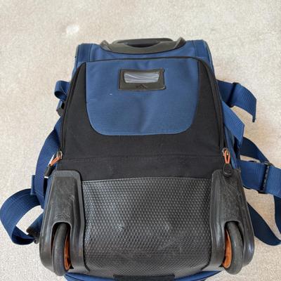 Ricardo, Columbia, and High Sierra Luggage (LR-EL)