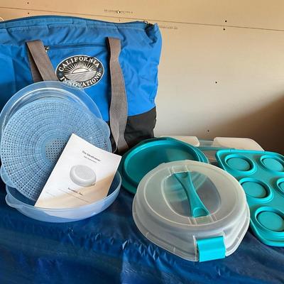 Freezer bag with Silicone baking assortment w/cover, strainer