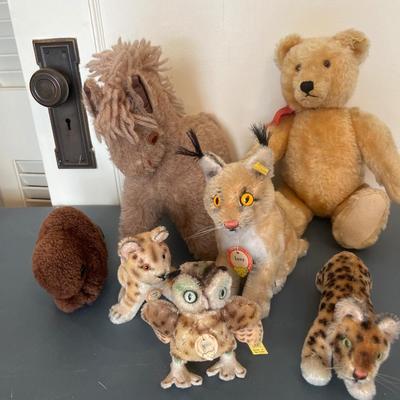 Vintage Steiff animals, horse & beaver
