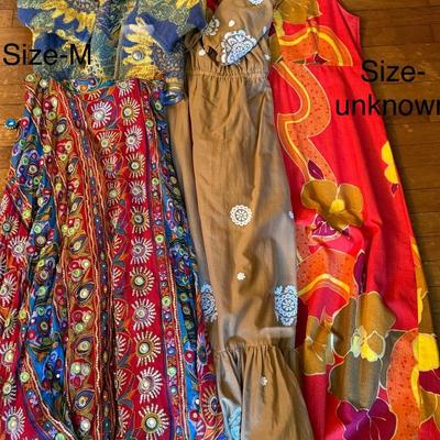 WOMENS CLOTHING LOT