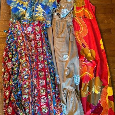 WOMENS CLOTHING LOT