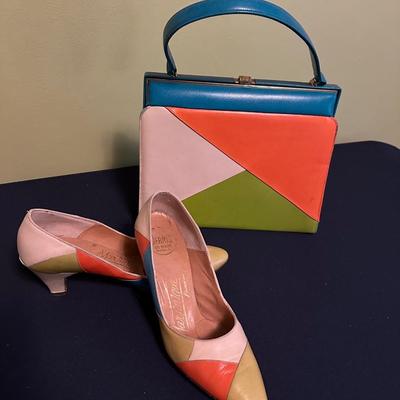 VINTAGE PURSE SHOE LOT