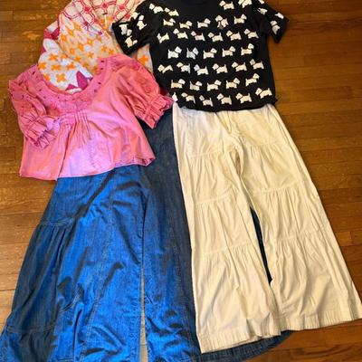 WOMENS CLOTHING LOT