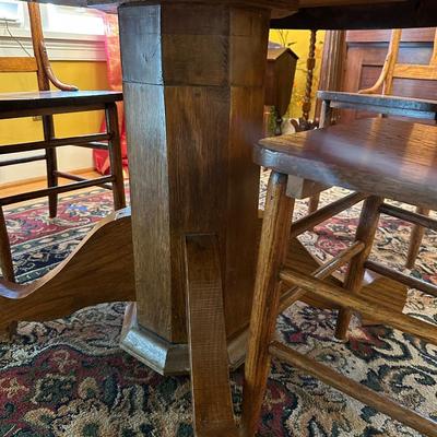OAK DINING TABLE, 4 CHAIRS