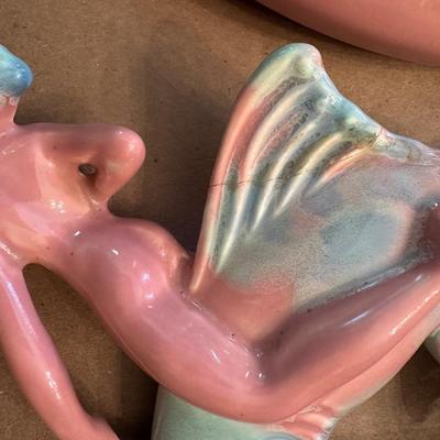 ROYAL HAEGER USA ART POTTERY FROG FLOWER VESSEL