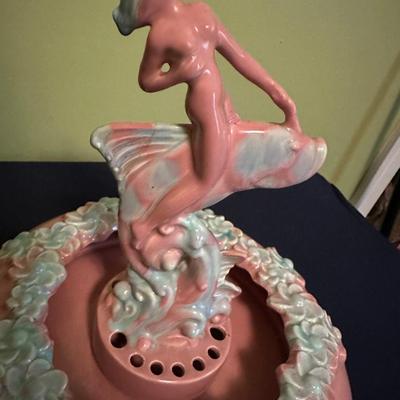 ROYAL HAEGER USA ART POTTERY FROG FLOWER VESSEL