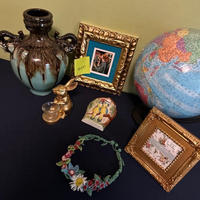 GLOBE, WALL POCKET & MORE LOT