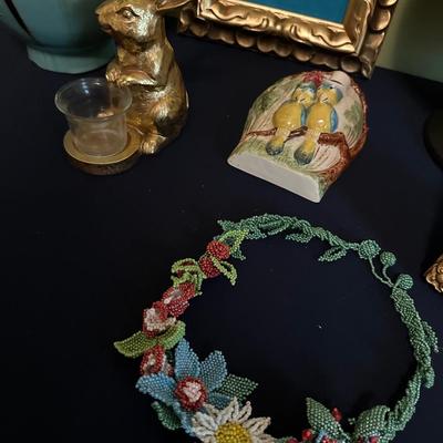 GLOBE, WALL POCKET & MORE LOT