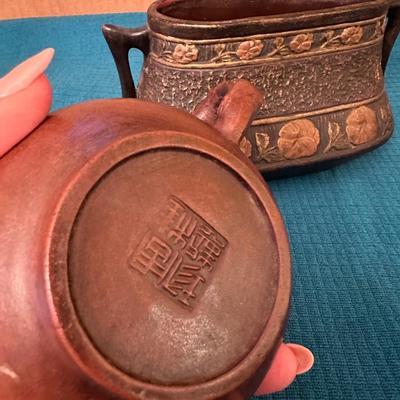 CHINESE YIXING TEAPOT, BRETBY CLANTA VASE