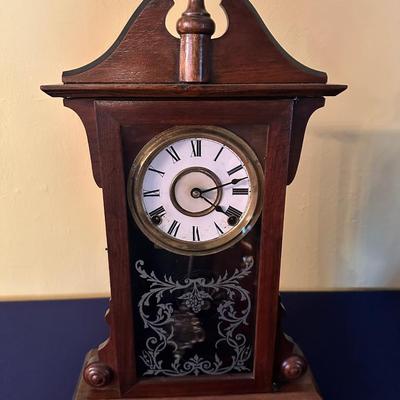 MANTLE CLOCK