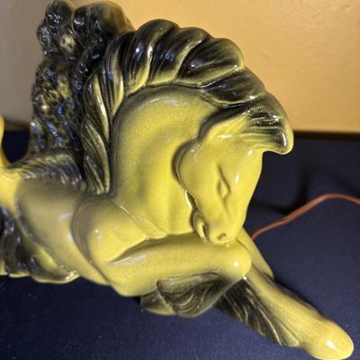 VINTAGE JARRA J CERAMICS SEAHORSE TV LAMP