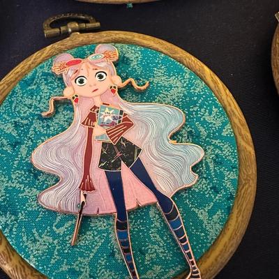 ENAMELED PIN LOT