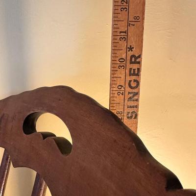 ANTIQUE YOUTH ROCKER