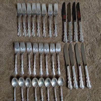 International Sterling Silver silverware set "Angelique" pattern