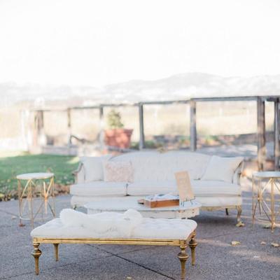 Eara Tufted Bench