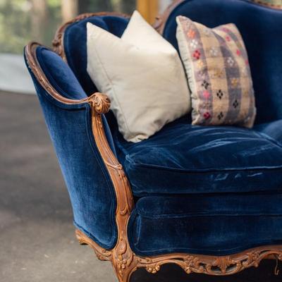 Rafael Couch